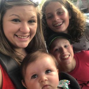 Meet your Posher, Lori